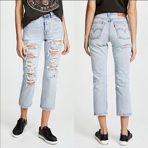 Levi’s wedgie straight leg distressed